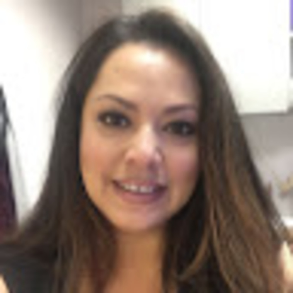 Meet your Posher, Dina